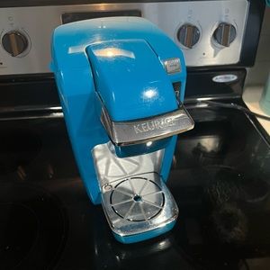 Teal Keurig Mini with K-Cup holder